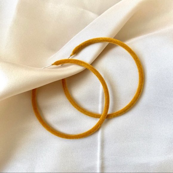 Myth  X Dream Jewelry - 💙LAST ONE 💕Velvet Fabric Hoop Earrings Circle